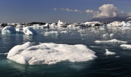 Glacial lake Joekulsrln, en...