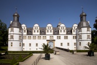 Schloss Neuhaus palace, Pader...