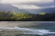 Hanalei Bay with mountain sce...