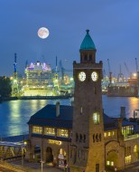 Germany, Hamburg, harbor, Clo...