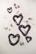 Chocolate hearts and dried ro...