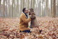 Father kissing his daughter i...