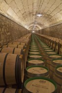 Reserve wine aging in wood ba...