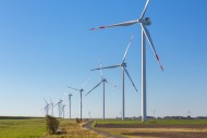 Wind turbines at wind park / ...