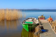 Fishing boat / rowboat along ...