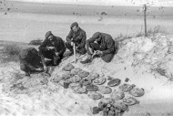 WW2 German anti-tank Teller m...
